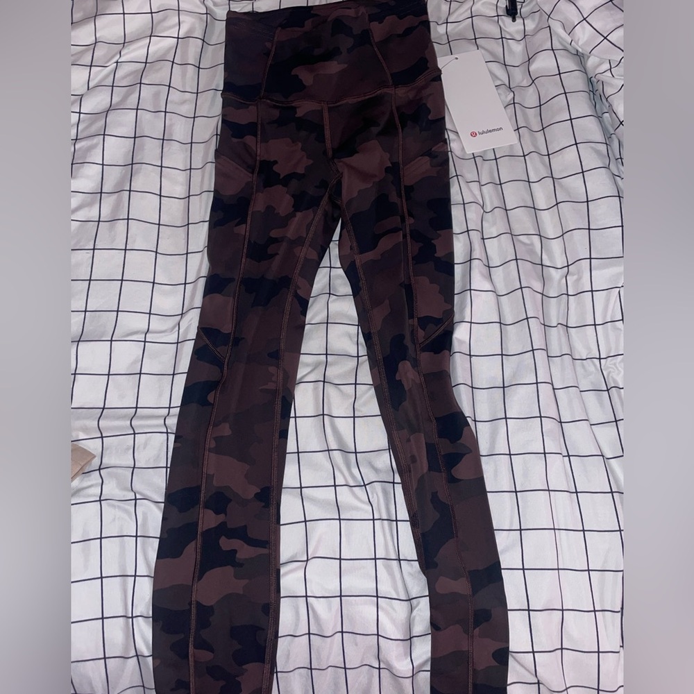 Lululemon camo leggings size 0!!!